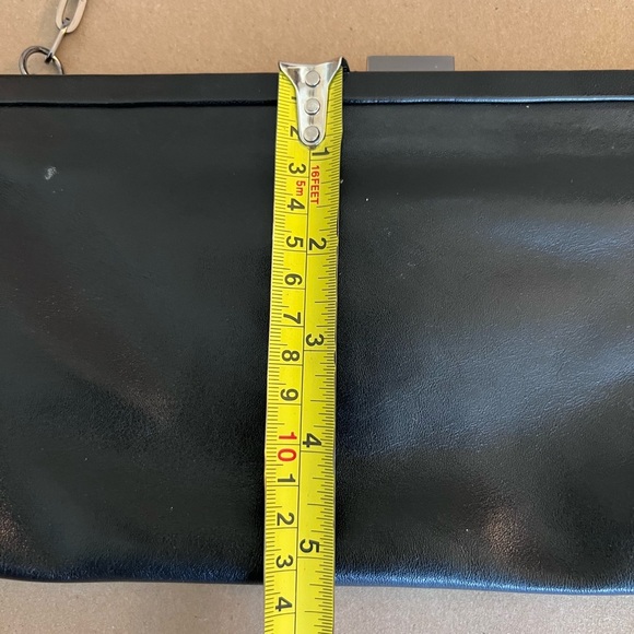 Kenneth Cole Black Genuine Leather Clasp Lock Evening Clutch With Chain … - Picture 6 of 9